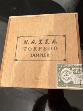 Vintage  N.A.T.S.A TORPEDO Sampler Wood Cigar Box EUC Nicaragua